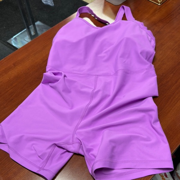 Old navy active romper M petite // 060765 - Picture 1 of 2